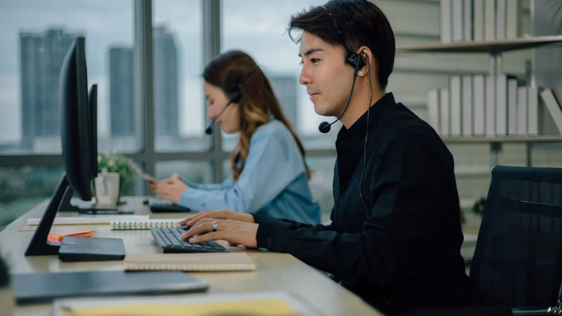 Đội ngũ hỗ trợ khách hàng chuyên nghiệp của 33win1 và 33win01